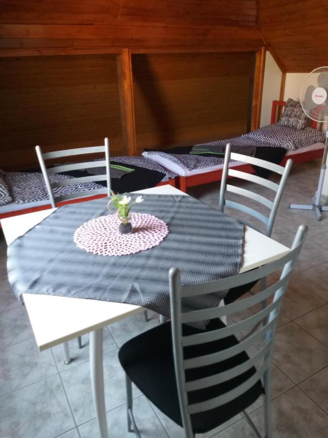 ケストヘイ Azure Houseアパートホテル エクステリア 写真