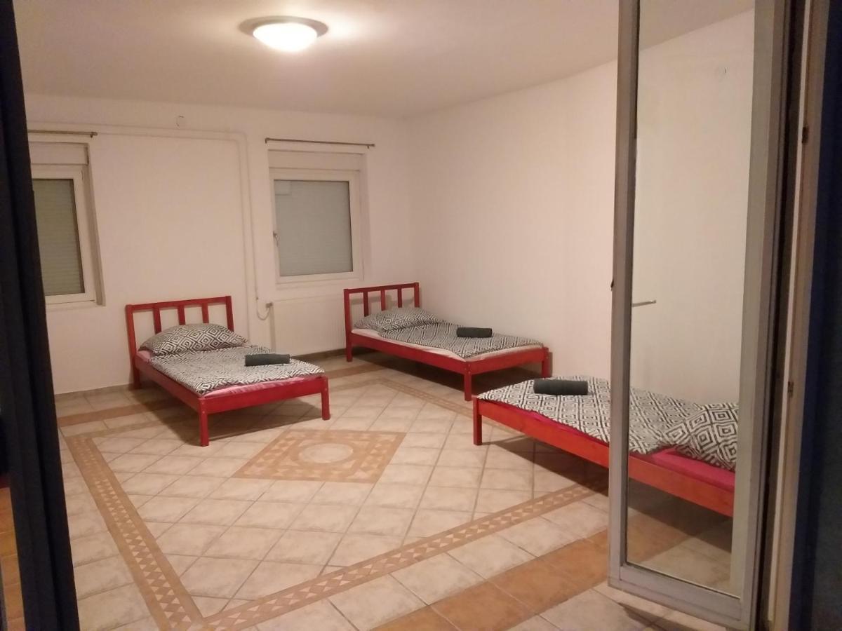 ケストヘイ Azure Houseアパートホテル エクステリア 写真