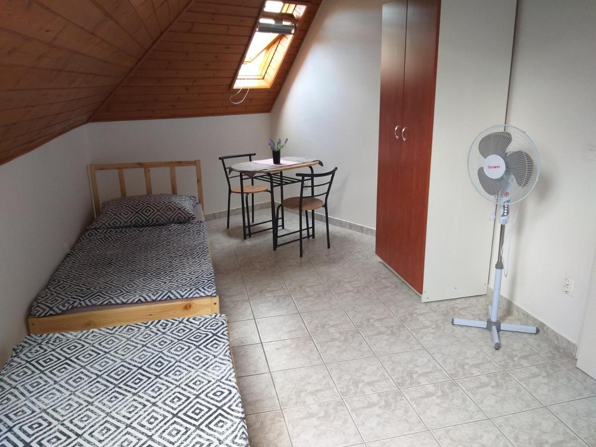 ケストヘイ Azure Houseアパートホテル エクステリア 写真